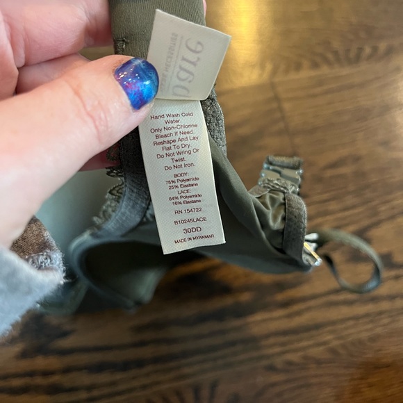 NEW Bare Necessities size 30DD geo lace moulded cup bra in olive - Picture 7 of 8